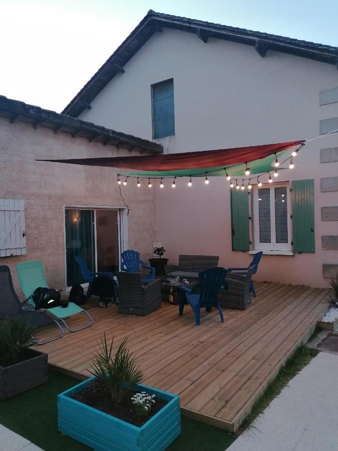 Hotes De L'Isle Saint-Medard-de-Mussidan Eksteriør billede