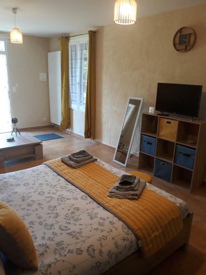 Hotes De L'Isle Saint-Medard-de-Mussidan Eksteriør billede